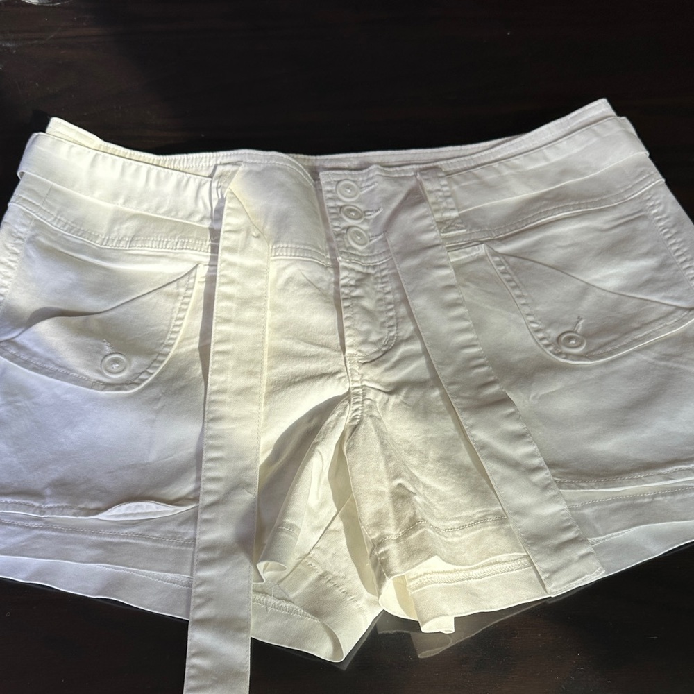 Moda International White Cargo Shorts